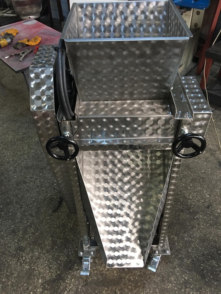 Walnut & Pistachio Grinding Machine Chrome Frame